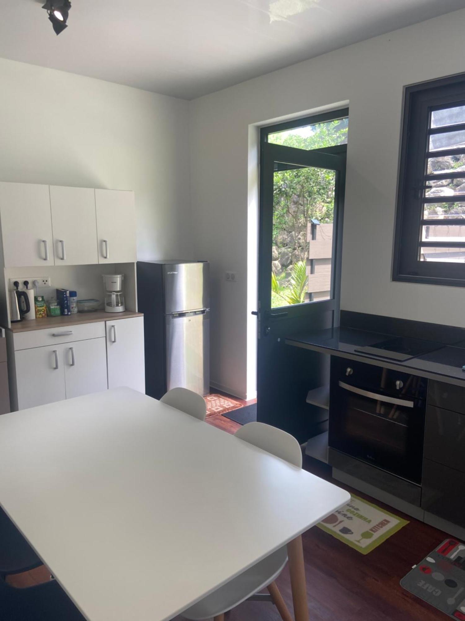 Manaeva L6 Apartment Faaa Екстериор снимка